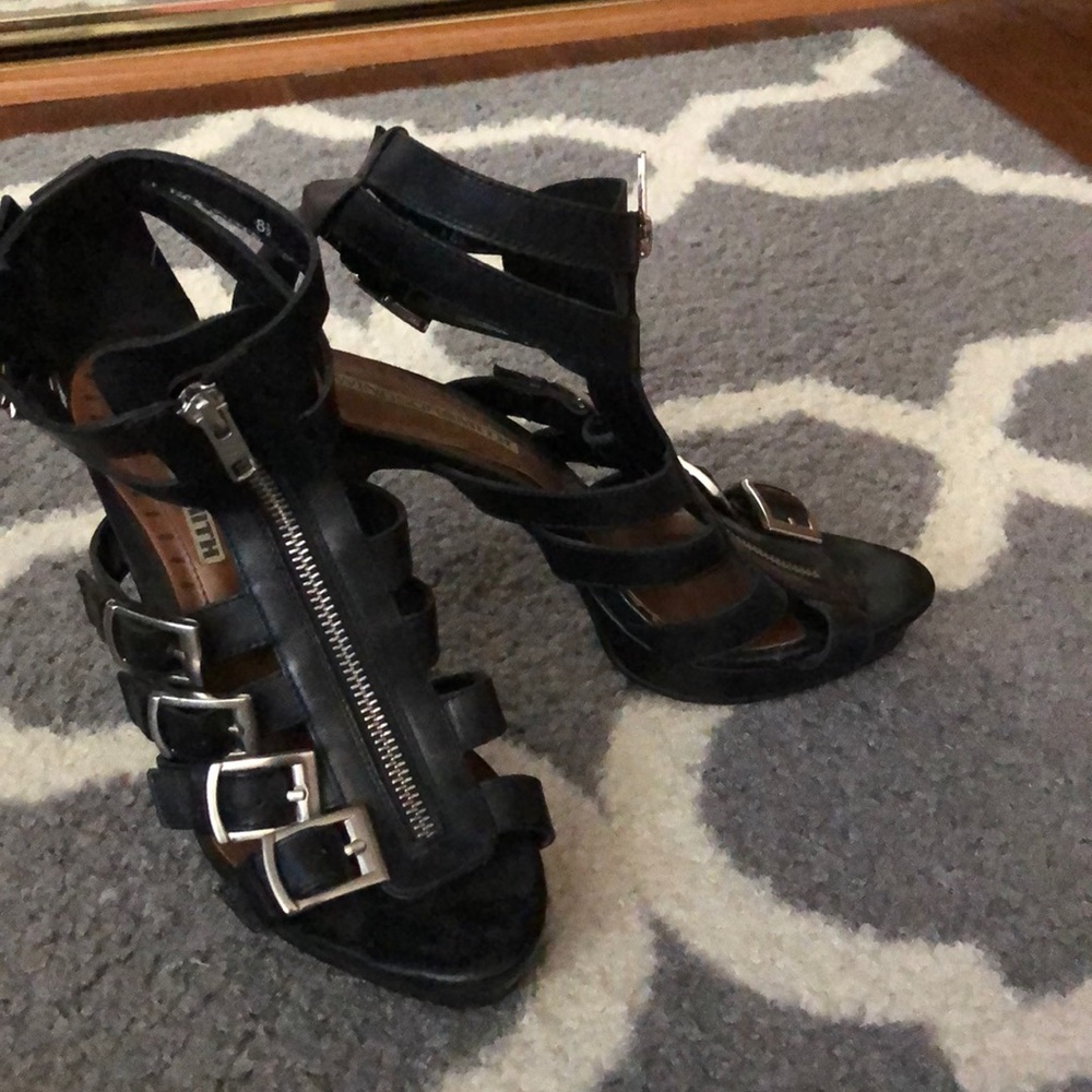 Black Stilettos - 8.5